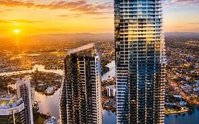 Circle On Cavill Apartments - Hosted By Wowstay